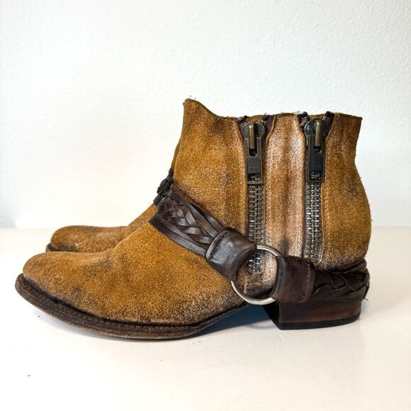 Freebird by Steven Clash Tan Suede Distressed Boots Size 9 - Picture 1 of 9